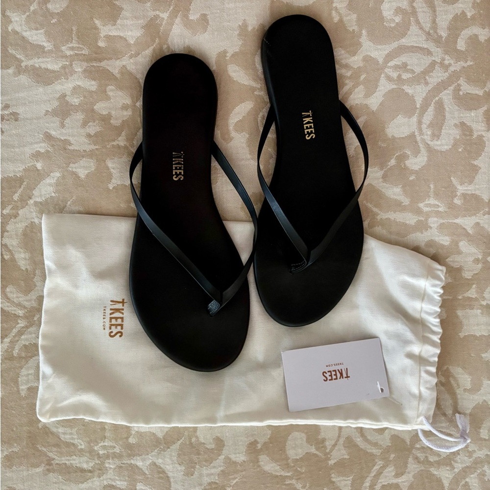 TKEES flip flops includes dust bag